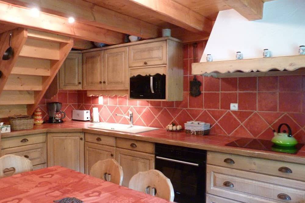 Chalet rã©novã© avec goã»t - 9 pers. in Beaufort (Western Alps), Beaufort (Rhône-Alpes)
