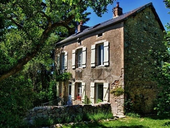 Altes Bauernhaus im Morvan, Haustiere erlaubt, Kamin, ruhige Lage in Montsauche-les-Settons, Naturpark Morvan
