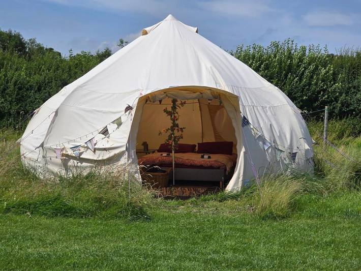 Camping tent for 5 people, with Garden and View in North York Moors National Park