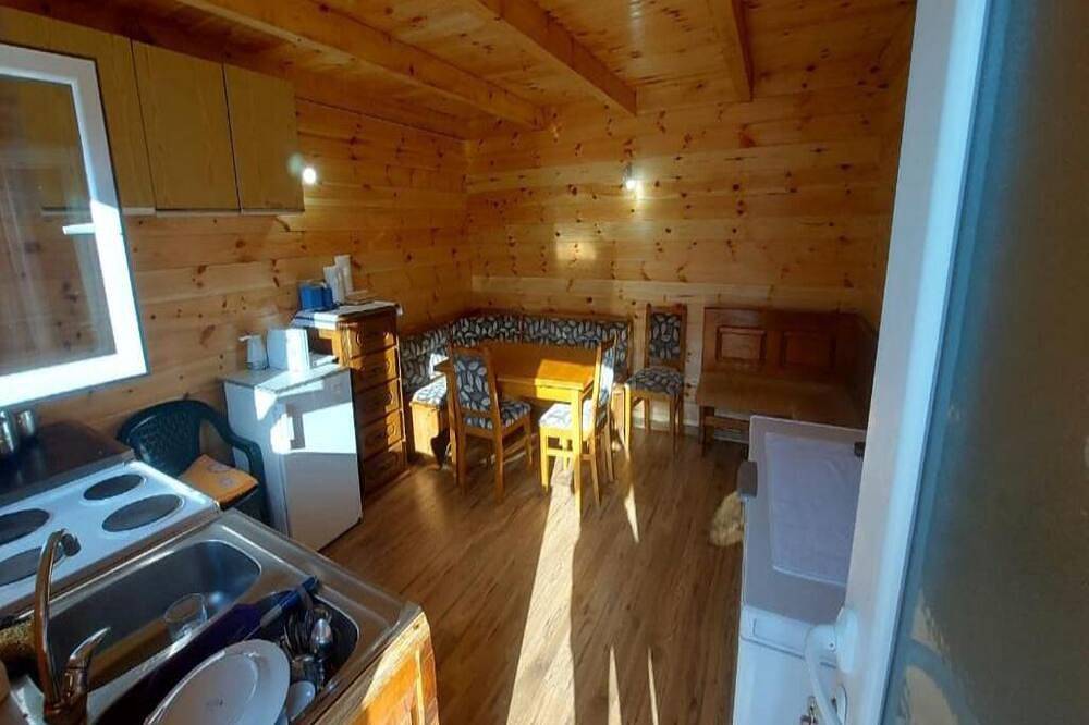 Charming bed & breakfast with Wifi in scenic Savnik Municipality in Montenegro