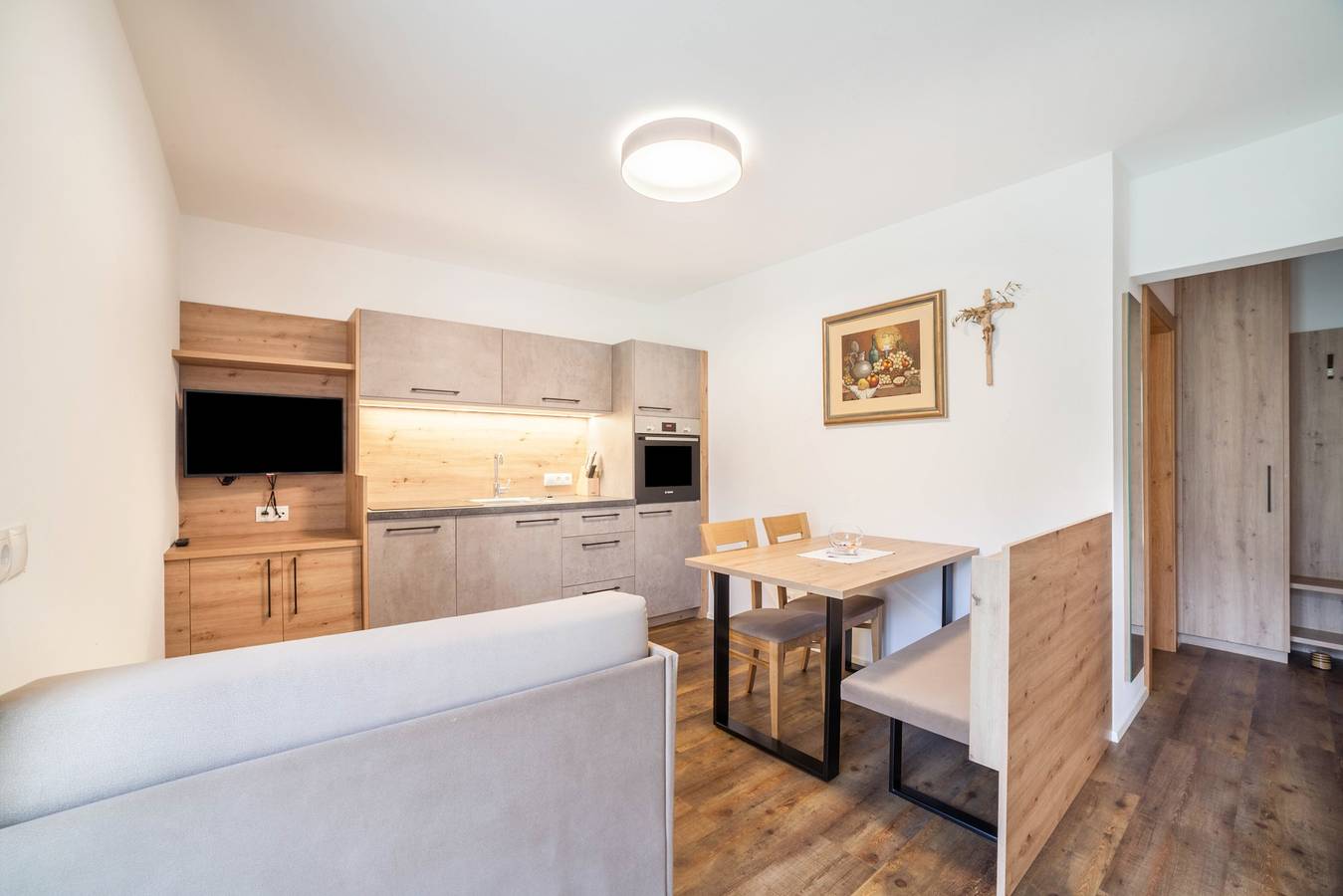 Ganze Wohnung, Ferienwohnung "Parigger Apt Lavendel" mit Bergblick, Gemeinschaftsgarten und Wlan in Bichl (Ratschings), Ratschings