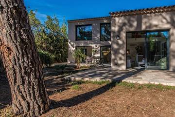 Ferienhaus für 6 Personen, mit Garten und Whirlpool, mit Haustier in Saint-Tropez