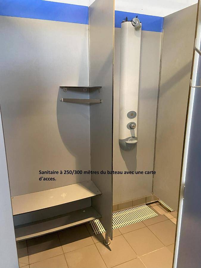 Bateau pour 4 personnes, avec terrasse et vue en Nouvelle-Aquitaine - 3