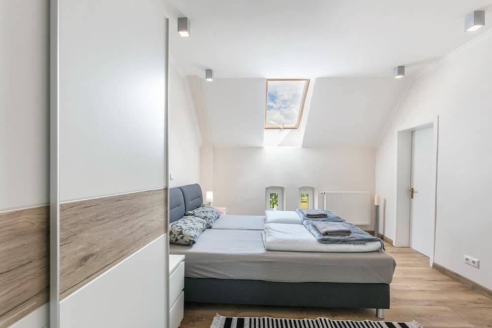 Ganze Wohnung, Ferienwohnung Mit Großem Garten\" mit Gemeinschaftsterrasse, Gemeinschaftsgarten und Wlan in Lindow, Ruppiner Seenland