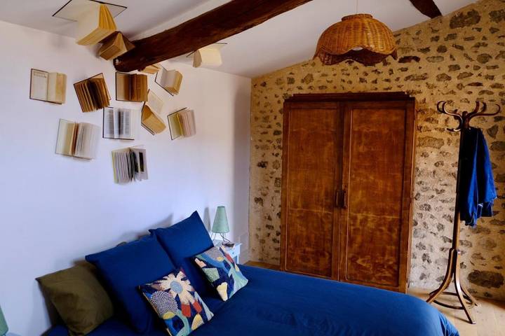 Location de vacances pour 2 personnes, avec Balcon ainsi que Terrasse et Jardin à Chauvigny
