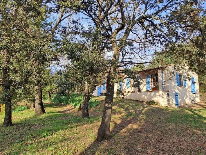 Location de vacances pour 2 personnes, avec jardin à Les Mées