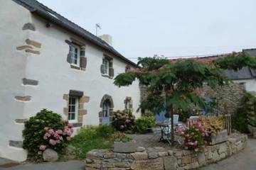 Gîte pour 5 personnes, avec jardin et terrasse à Hanvec