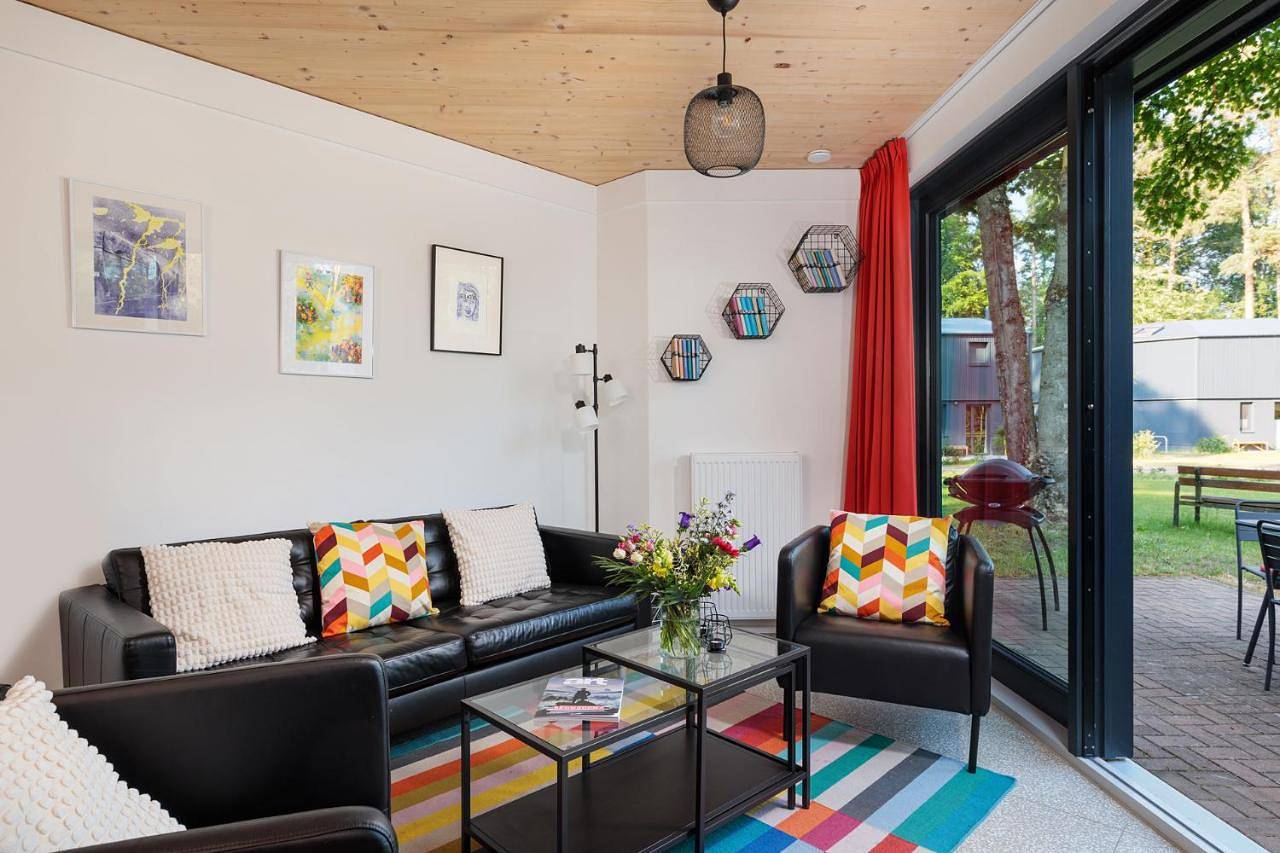 Traumhaus direkt am See mit Dachterrasse, Kamin und Badewanne in Templin, Barnimerland Region