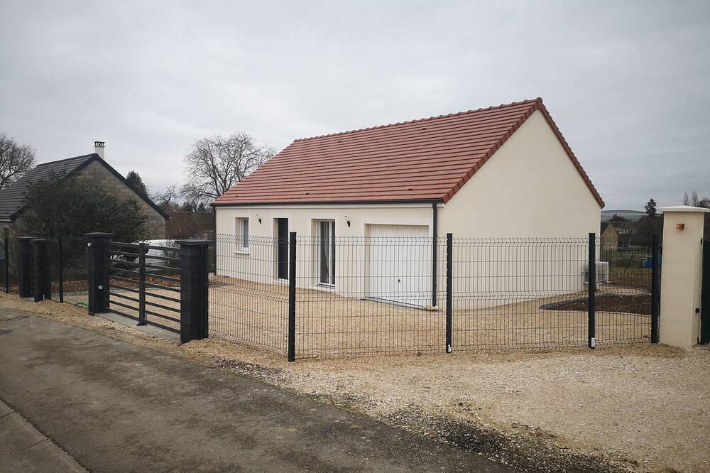 Maison à la campagne in Montholon, Région d'Auxerre