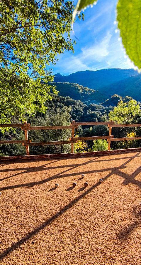 Location de vacances pour 2 personnes, avec jardin ainsi que vue et piscine, animaux acceptés à L'Estréchure - 4