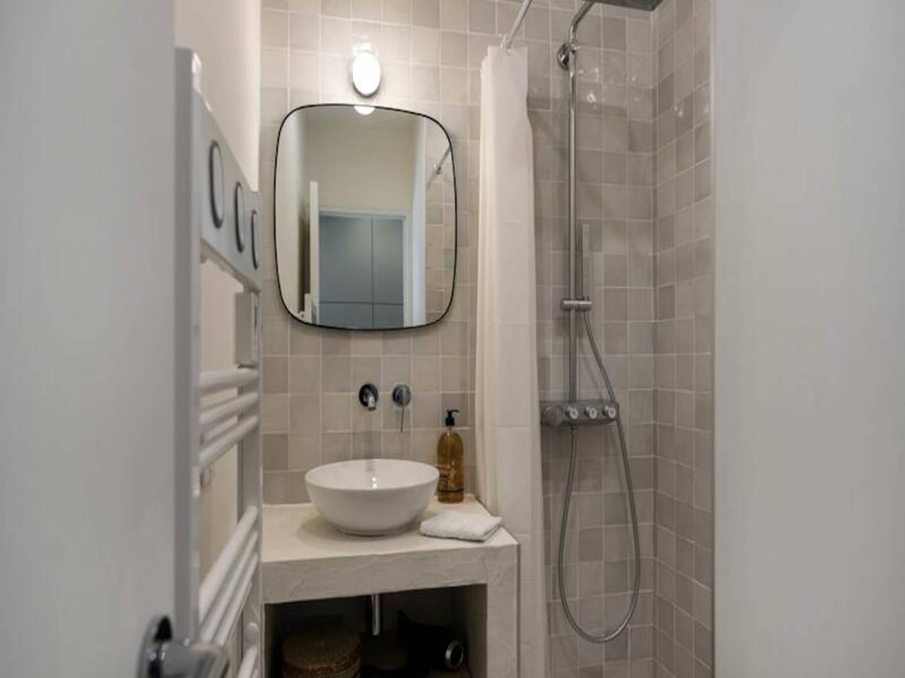 Entire apartment, Apartments for 4 People in Pertuis, Parc naturel régional du Luberon