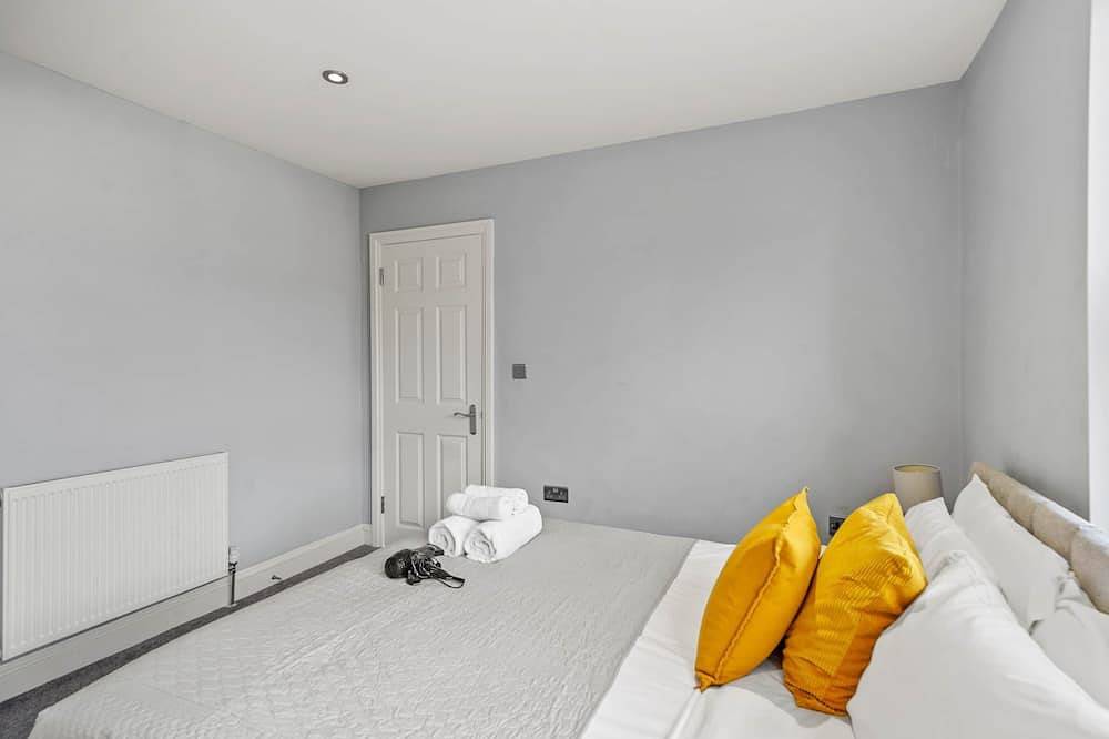 Entire apartment, Luxury apartment with parking Maidstone Town in Kent
