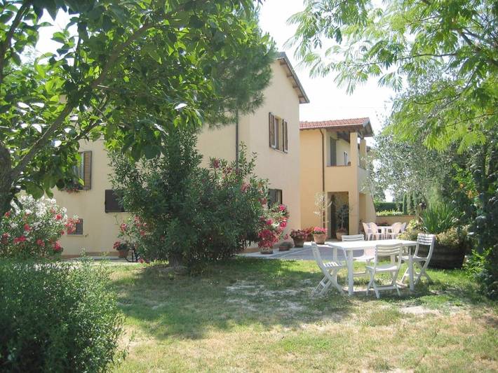 B&b per 3 persone, con Balcone e Terrazza nonché Giardino e Panorama a Bevagna