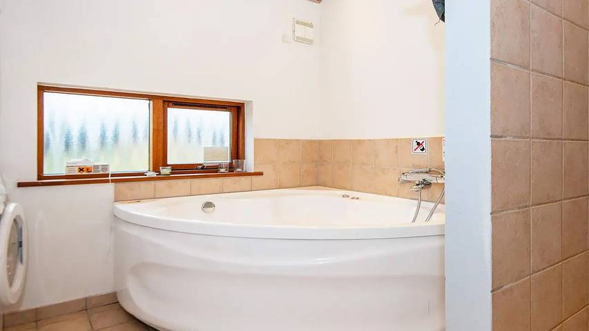 Ferienhaus für 7 Personen, mit Whirlpool und Sauna sowie Terrasse in Thorsminde - 4