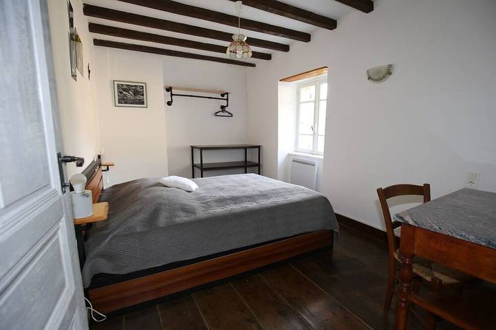 Location de vacances pour 5 personnes, avec jardin à Lacrouzette - 3