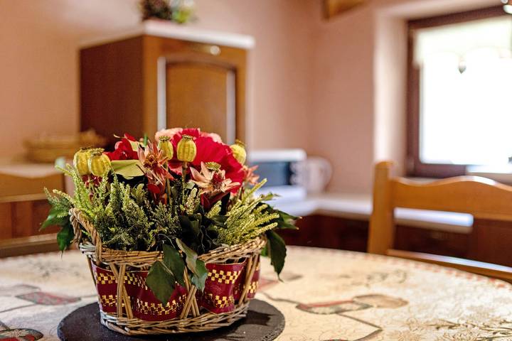 Appartamento intero, Appartamento 'La Maison De Deni - Vista Montagna' con vista sulle montagne, giardino privato e Wi-Fi in Aymavilles, Comune di Aymavilles
