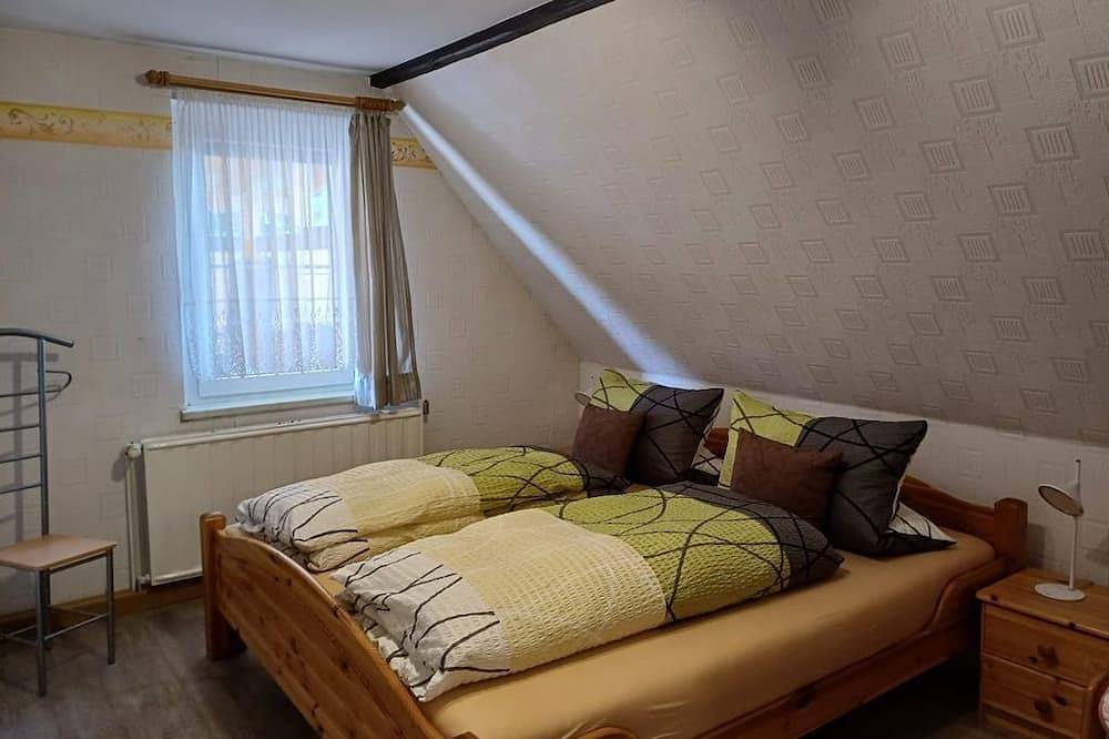 Ganze Wohnung, Ferienwohnung Edelweiß im Erzgebirge - Ferienwohnung 56qm mit Dachterrasse in Raschau-Markersbach, Erzgebirge