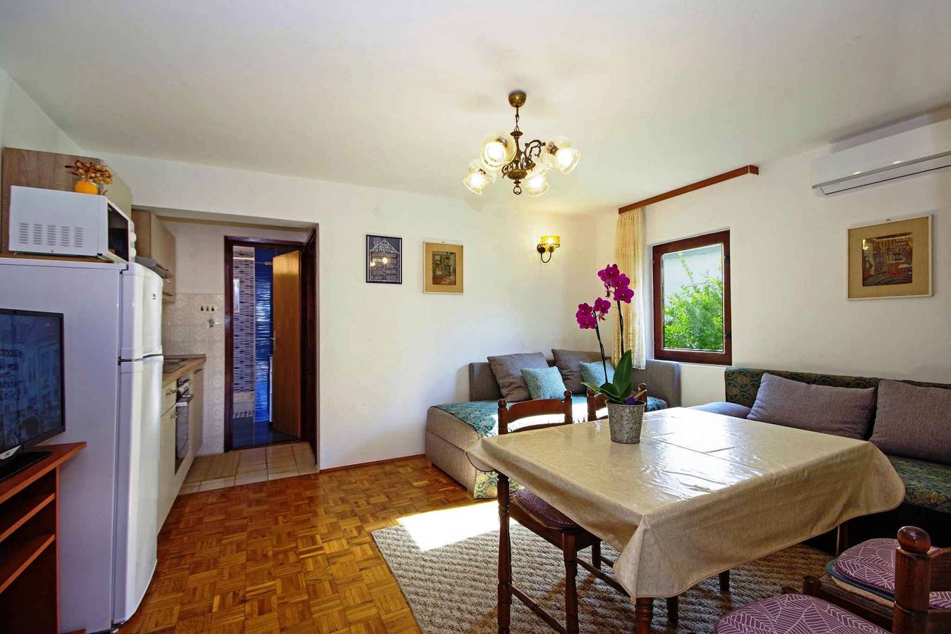 Ganze Ferienwohnung, Ferienwohnung mit Terrasse und Klimaanlage in Privlaka, Zadar