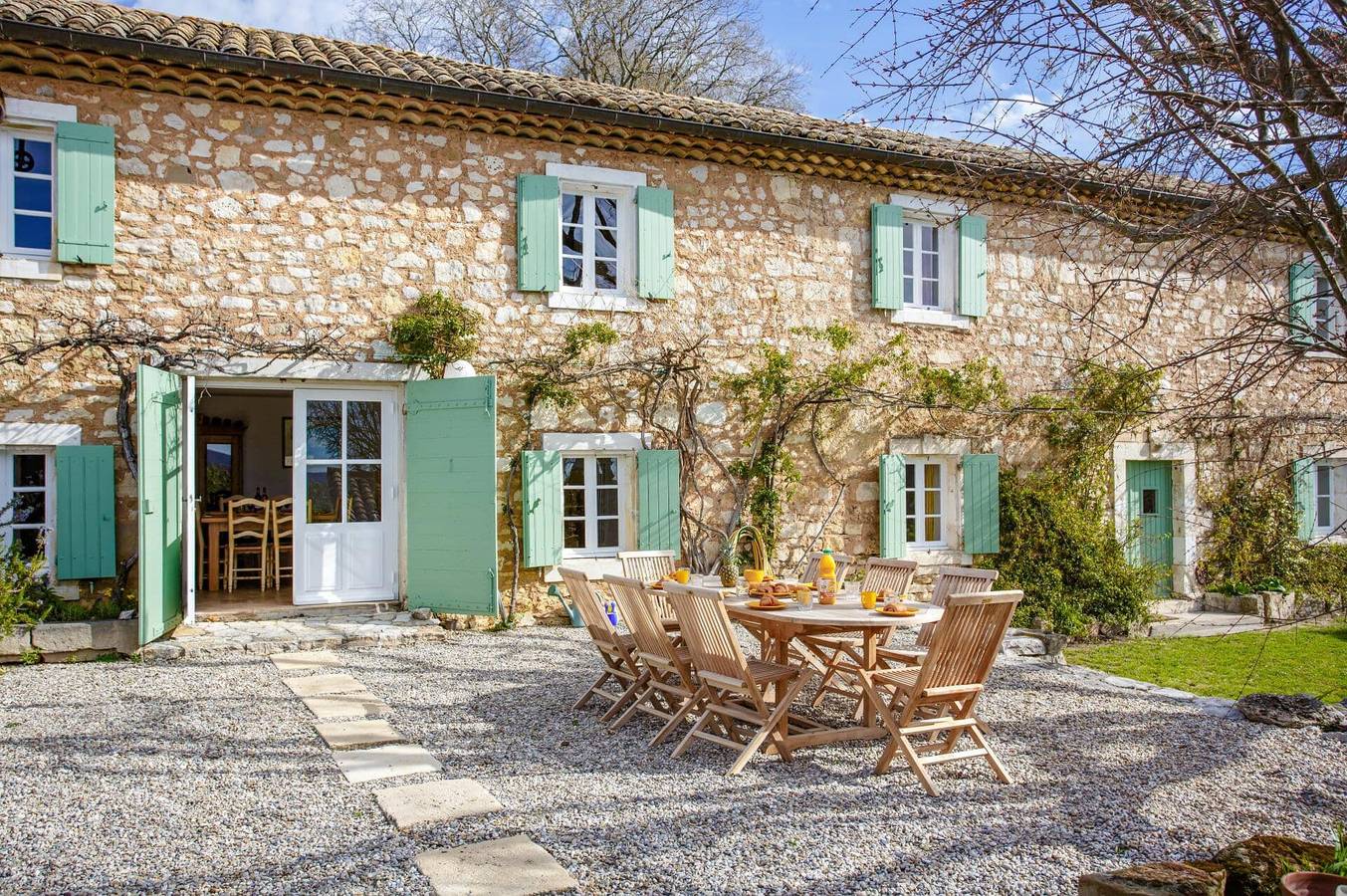 Villa Le Vieux Mas by Villa Plus in Aubussargues, Région de Nîmes