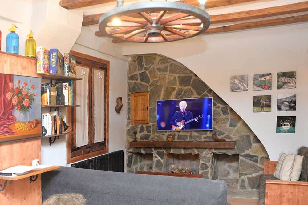 Ganze Wohnung, Rustikal-moderne Wohnung für 6 Personen - Pobla de Lillet in La Pobla de Lillet, Katalanische Pyrenäen