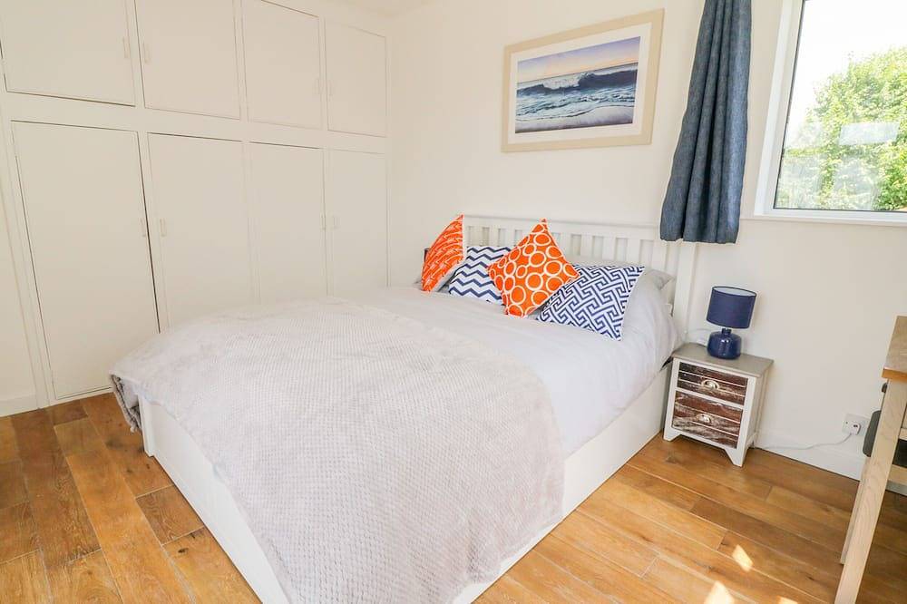 Senafe, pet friendly, country holiday cottage in Widemouth Bay in Widemouth Bay, Pentire Point - Widemouth