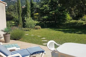Cottage pour 4 personnes, avec terrasse et jardin à Plan-d'Aups-Sainte-Baume