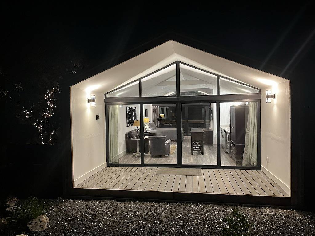 Hill Country cabin on 260 acres in Leakey, Real County