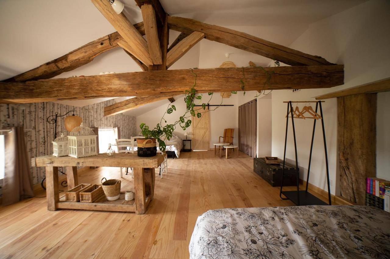 Quadruple Room with Garden View in Saint-Jean-de-Thurac, Quercy