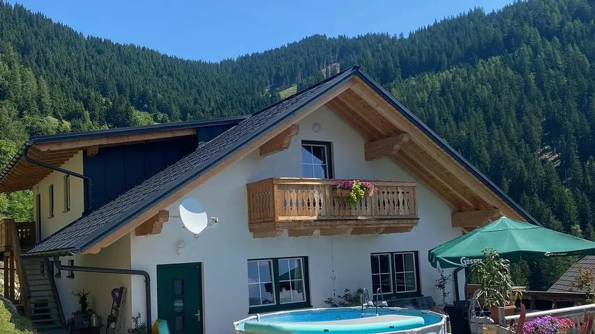 Ferienwohnung für 9 Personen, mit Balkon