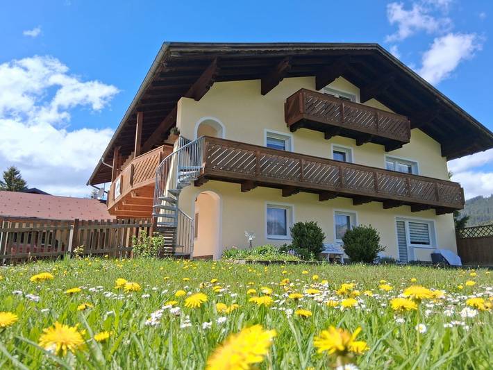 Ferienwohnung für 3 Personen, mit Balkon und Garten in Tannheim (Tirol)
