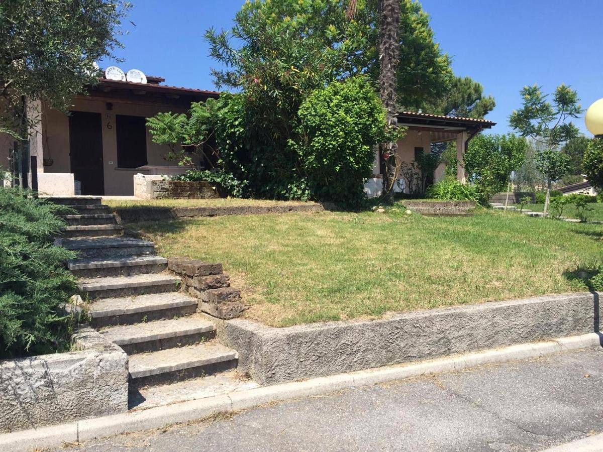 Casa Laura Garda lago in Pozzolengo, Prealpi Gardesane