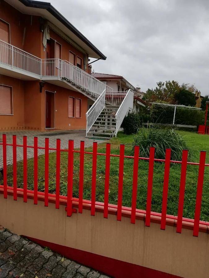 Appartamento per 8 persone, con Balcone e Terrazza nonché Giardino e Piscina a Valdobbiadene
