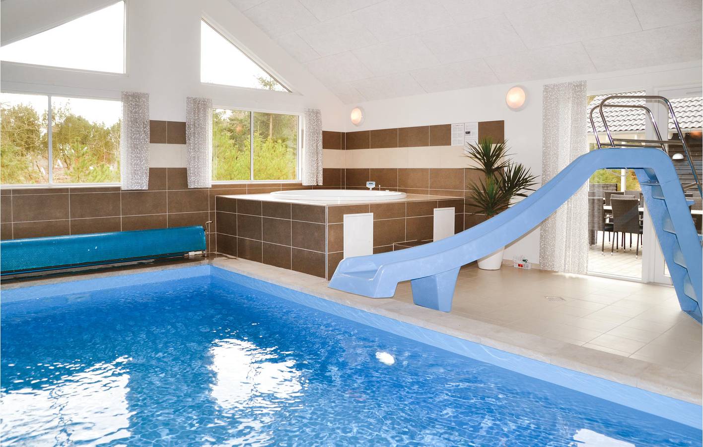 Ferienhaus für 24 Personen mit Pool in Henne, Filsø See