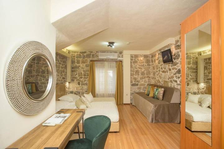 Maison d’hôte pour 2 personnes, avec jacuzzi à Split - 3