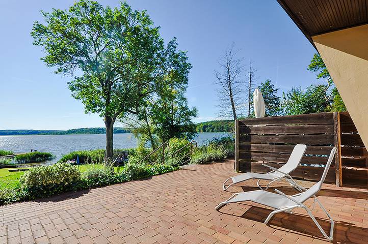 Ferienhaus für 5 Personen, mit Terrasse und Garten sowie Seeblick in Mecklenburgische Seenplatte