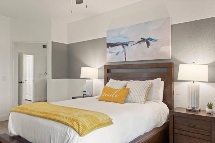 Apartamento de vacaciones para 4 personas, con terraza además de jacuzzi y piscina - 1