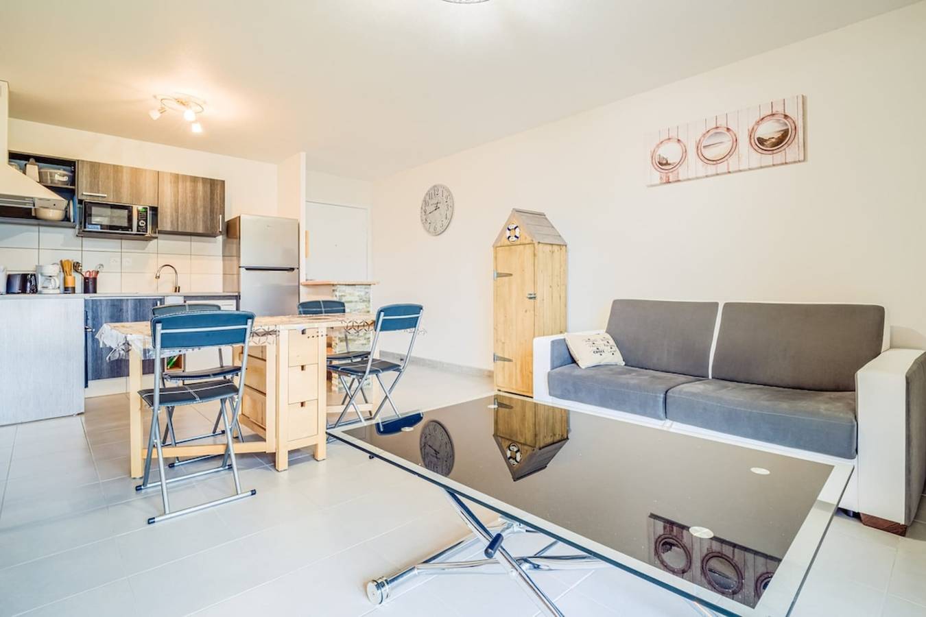 Ganze Wohnung, Ferienwohnung für 4 Personen mit Balkon in Port-Louis, Côte des Mégalithes