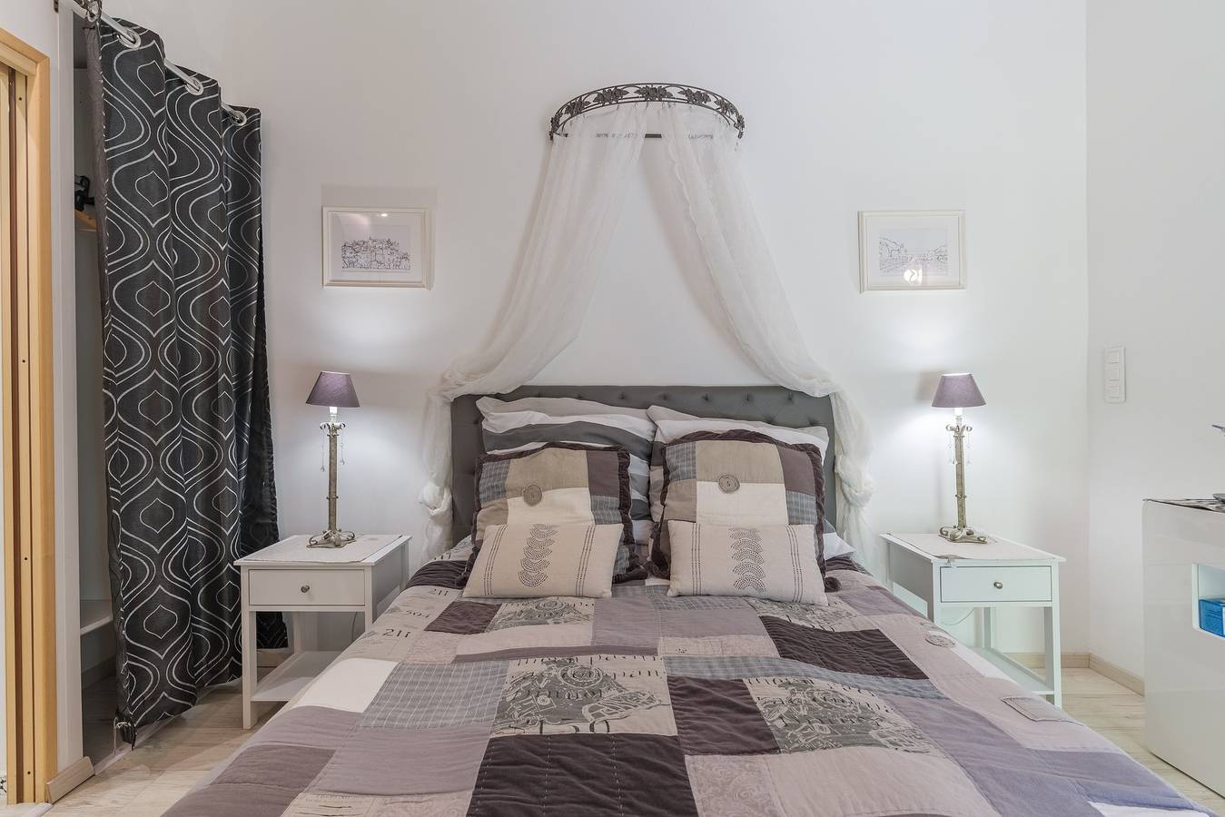 Bed and Breakfast 'La Réglisse' con piscina compartida, Wi-Fi y aire acondicionado in Puget, Parque natural regional del Luberon