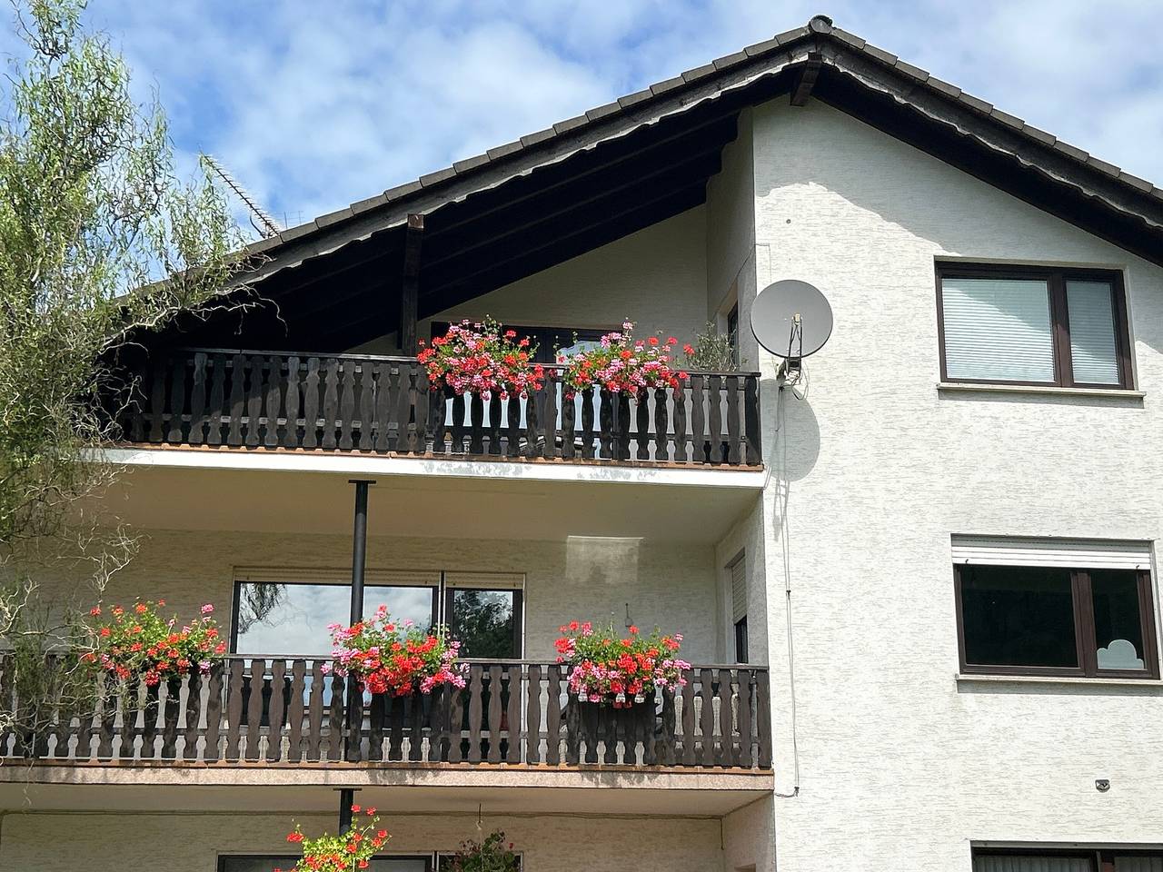 Geheel appartement, Vakantiewoning 'Zur Schönen Aussicht' met bergzicht, balkon en wifi in Bad Wildungen, Waldecker Land