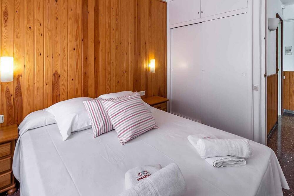 Entire apartment, 27.00 Polcent 1 S'Agaró Apartment near the beach in Sant Feliu de Guíxols, Costa Brava