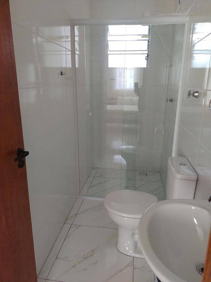 Location de vacances pour 4 personnes, avec terrasse ainsi que piscine et jardin à Ubatuba - 3