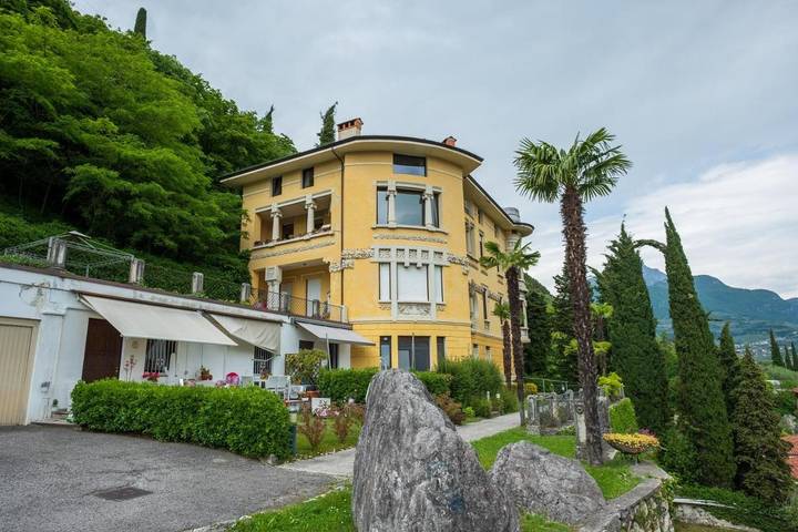 Apartament wakacyjny dla 4 osób, z taras i widok oraz widok na jezioro, zwierzęta dozwolone w Riva del Garda