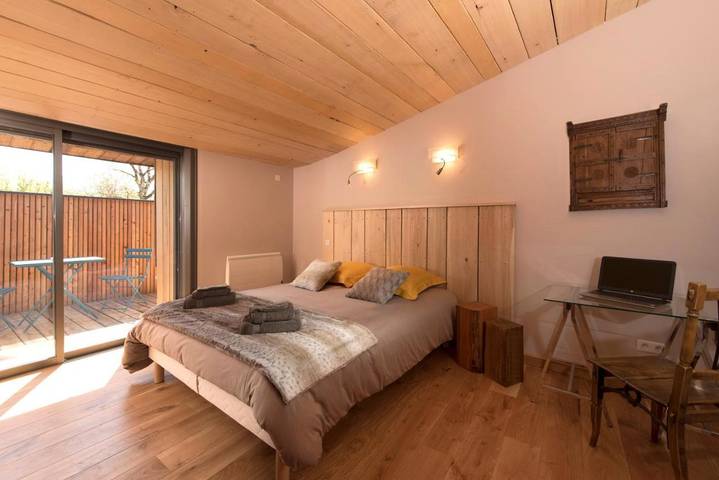 Gîte pour 2 personnes, avec Terrasse et Jardin