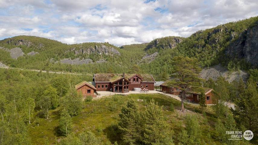 Ferienhaus für 18 Personen, mit Whirlpool und Terrasse sowie Garten und Sauna in Alta