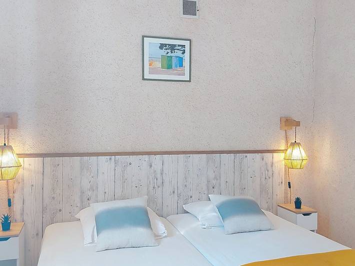 Location de vacances pour 6 personnes, avec terrasse et jardin à Le Château-d'Oléron - 4