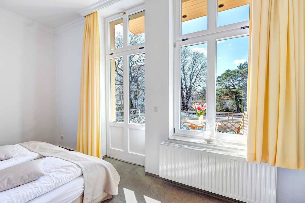 Villa Ostseewarte Whg. 12, Südbalkon, Fahrstuhl - Villa Ostseewarte, Strandnah, in Drei Kaiserbäder, Heringsdorf