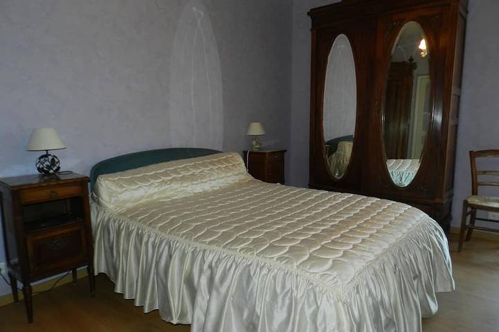 Gîte pour 6 personnes, avec jardin à Saint-Pierre-d'Eyraud - 2