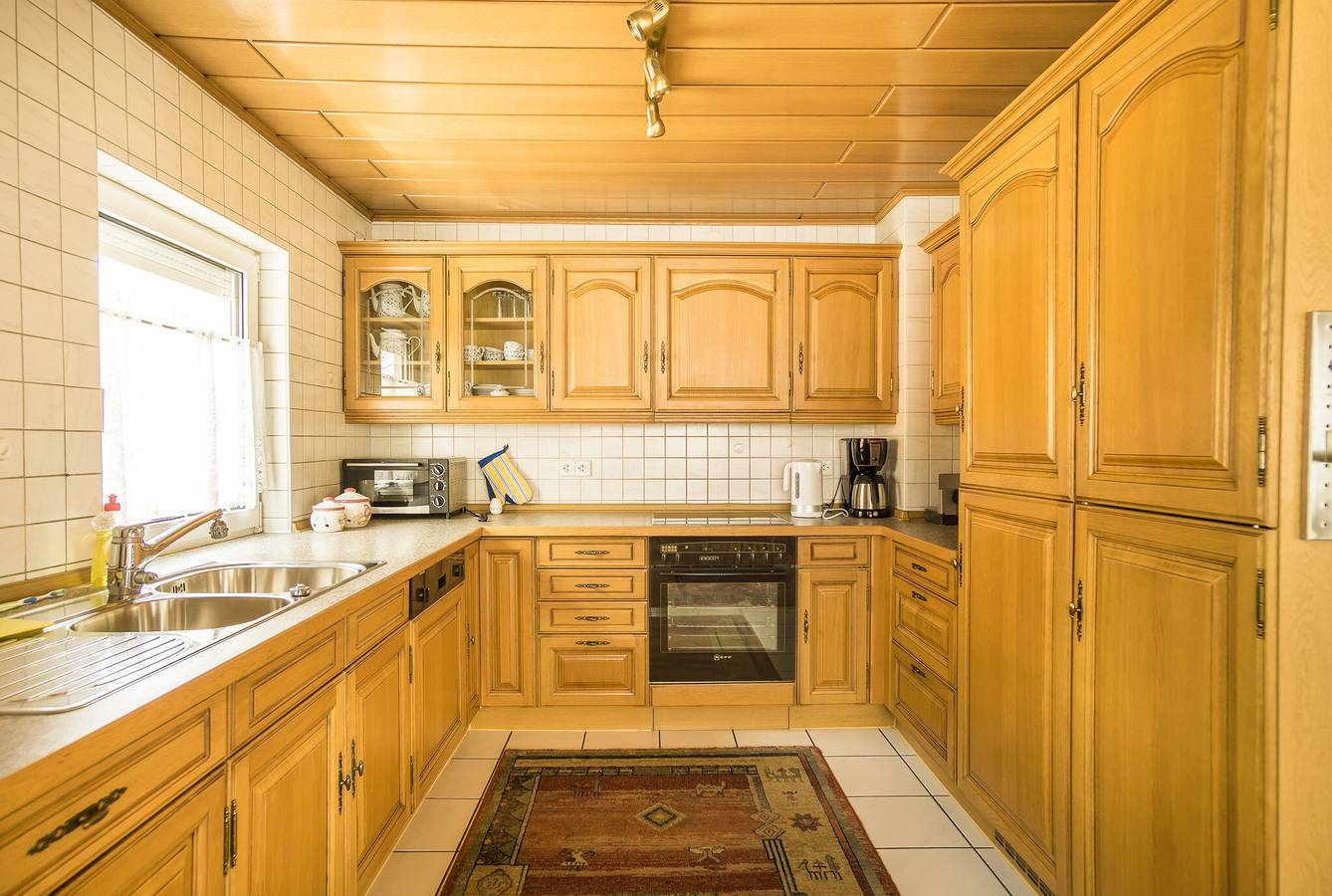 Apartamento entero, Apartamento Schmid, 85 m², 2 dormitorios y balcón para hasta 5 personas, 3 estrellas in Tubinga, Neckar-Alb