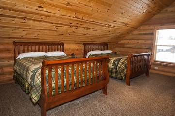 Lake House for 12 Guests in Island Park, Idaho, Picture 1