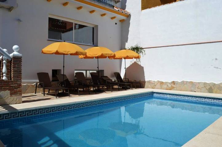 Chambre d’hôte pour 2 personnes, avec Balcon et Terrasse ainsi que Piscine et Sauna à Fuengirola
